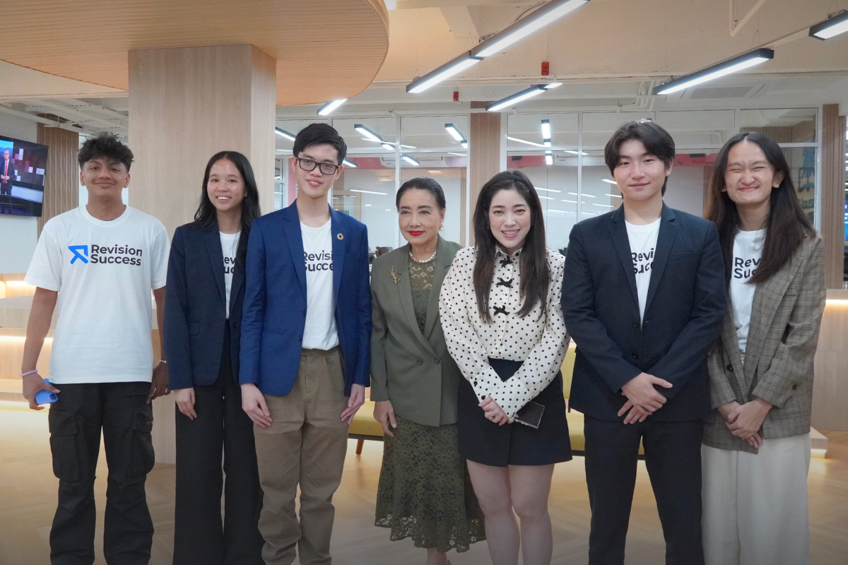 From left to right: Prewitt Shah, Suthra Kijrugkul, Phonlawat Sirajindapirom (Co-Founder & CEO, RevisionSuccess), Santivipa Phanichkul (Chair of the Board, House of Griffin), Tina Phanichkul (CEO, House of Griffin), Phuwadit Sutthaporn (Co-Founder & COO, RevisionSuccess), and Jenitta Lertworayarn