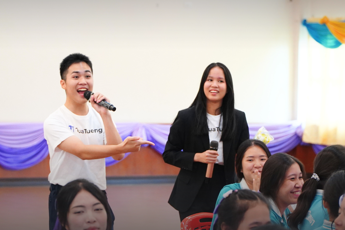 The TuaTueng team takes questions from students during a session